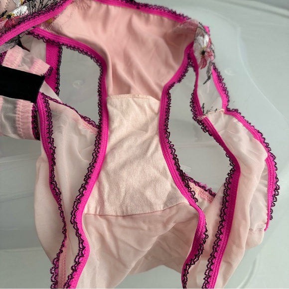 Victoria’s Secret light pink and black babydoll 36C snd satin panty L - Picture 14 of 16